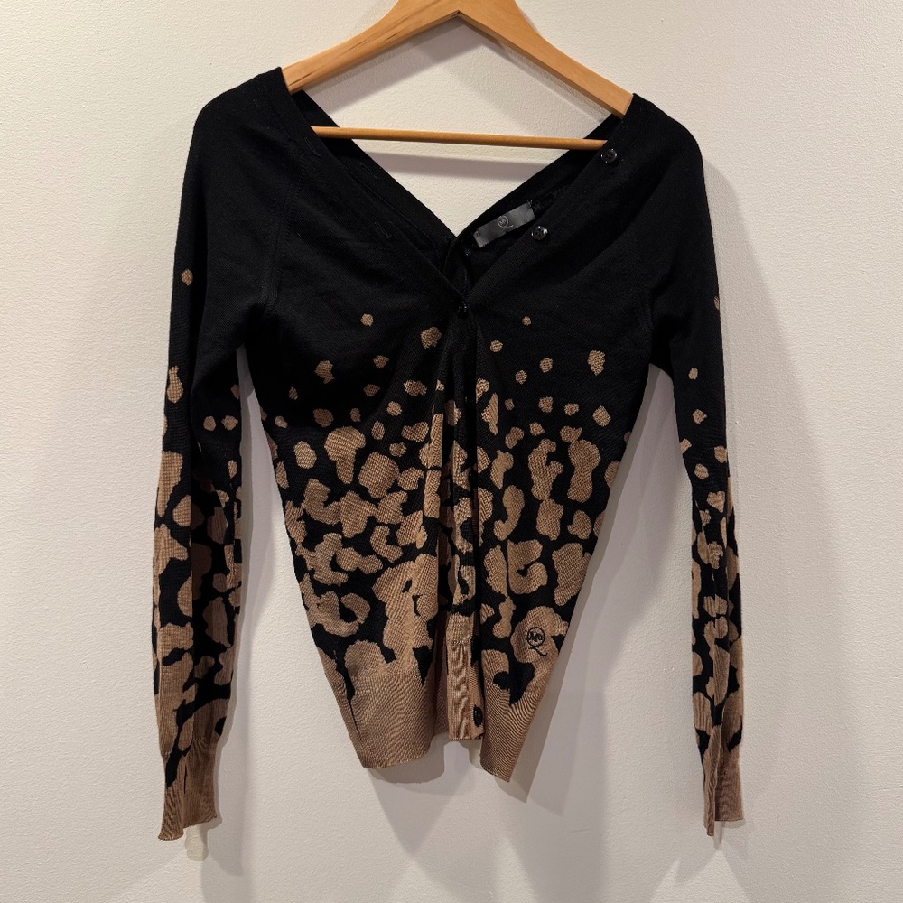 Alexander McQueen black and beige V-neck cardigan with a leopard print